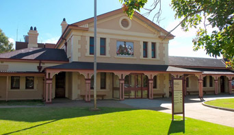 The Broken Hill court house